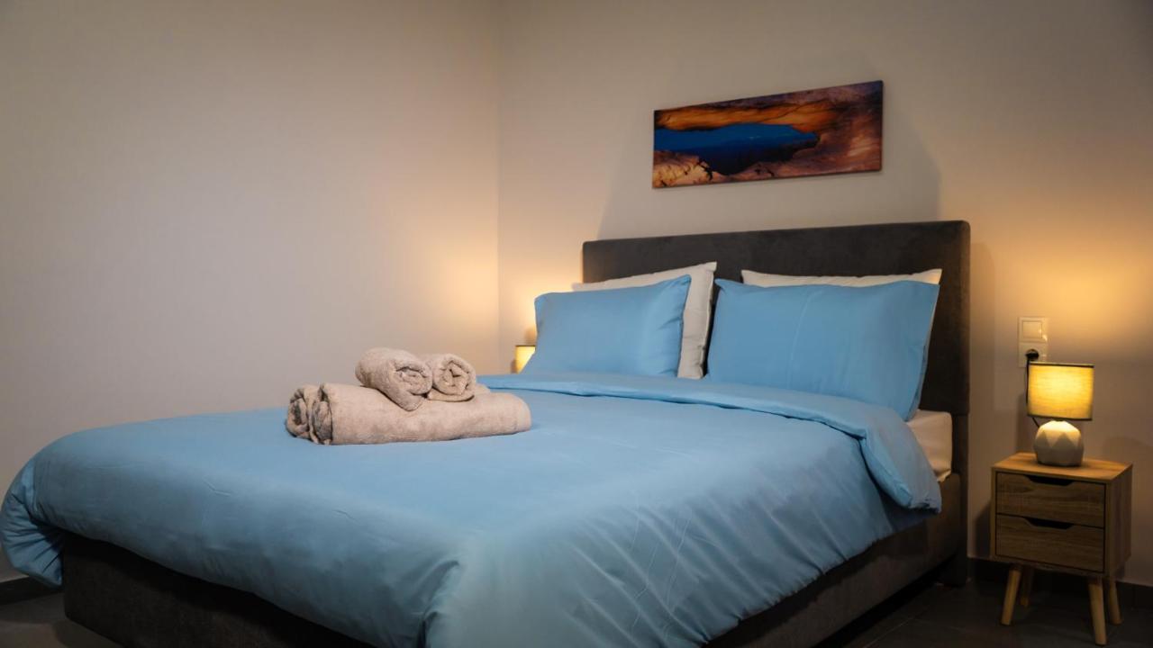 קאלאבאקה Andromachis Moneto Residence Under Meteora מראה חיצוני תמונה