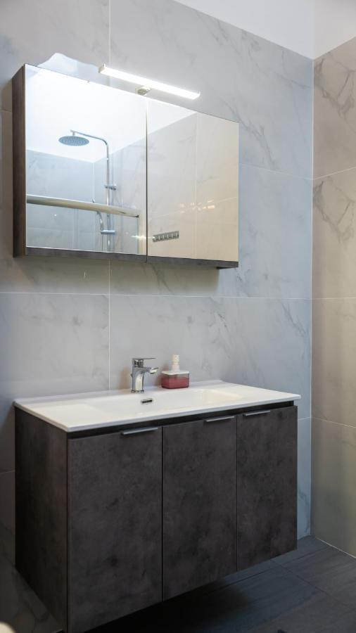 קאלאבאקה Andromachis Moneto Residence Under Meteora מראה חיצוני תמונה