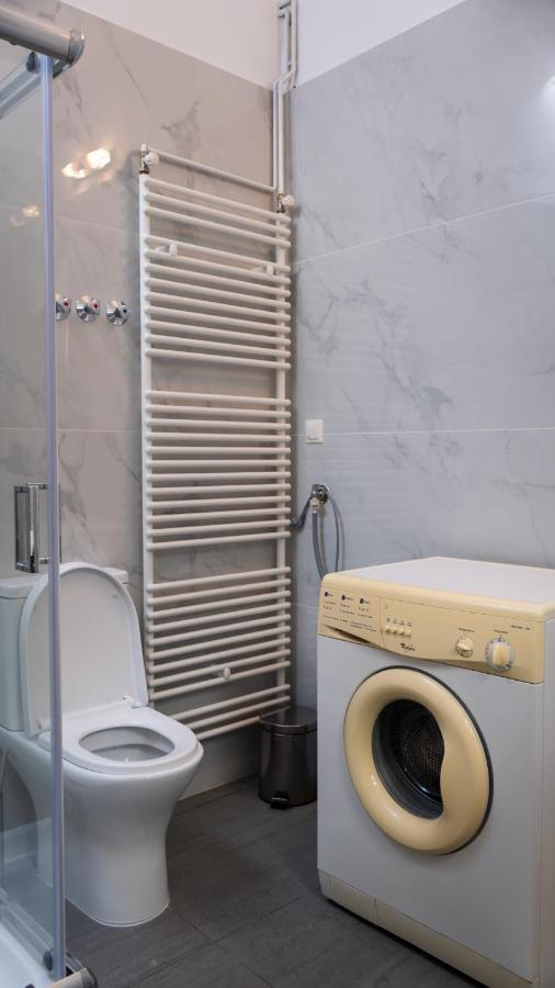 קאלאבאקה Andromachis Moneto Residence Under Meteora מראה חיצוני תמונה